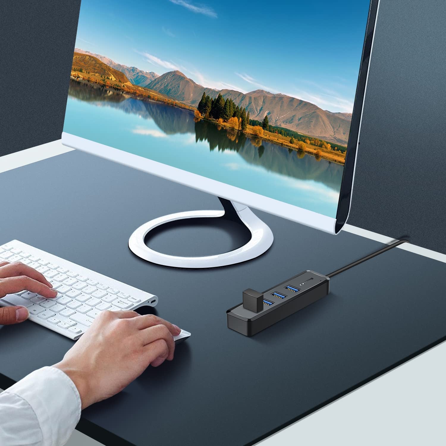 SmartQ H302S USB Hub: Your Portable Productivity Boost